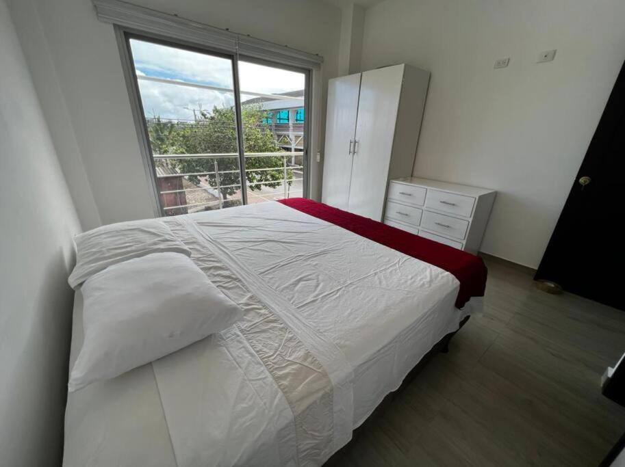 New Apartment In Galapagos, Santa Cruz Island プエルトアヨラ エクステリア 写真